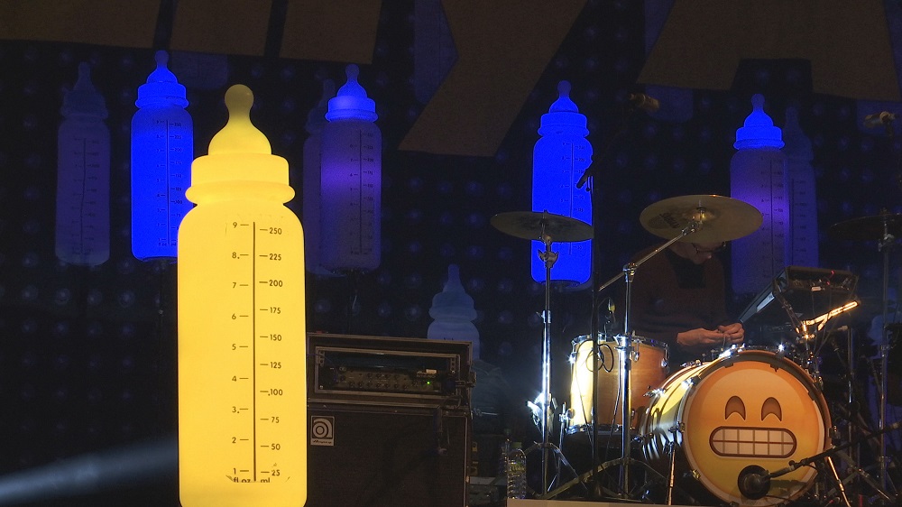 Avolites Ai has got the bottle for Lily Allen's LED-rich live tour